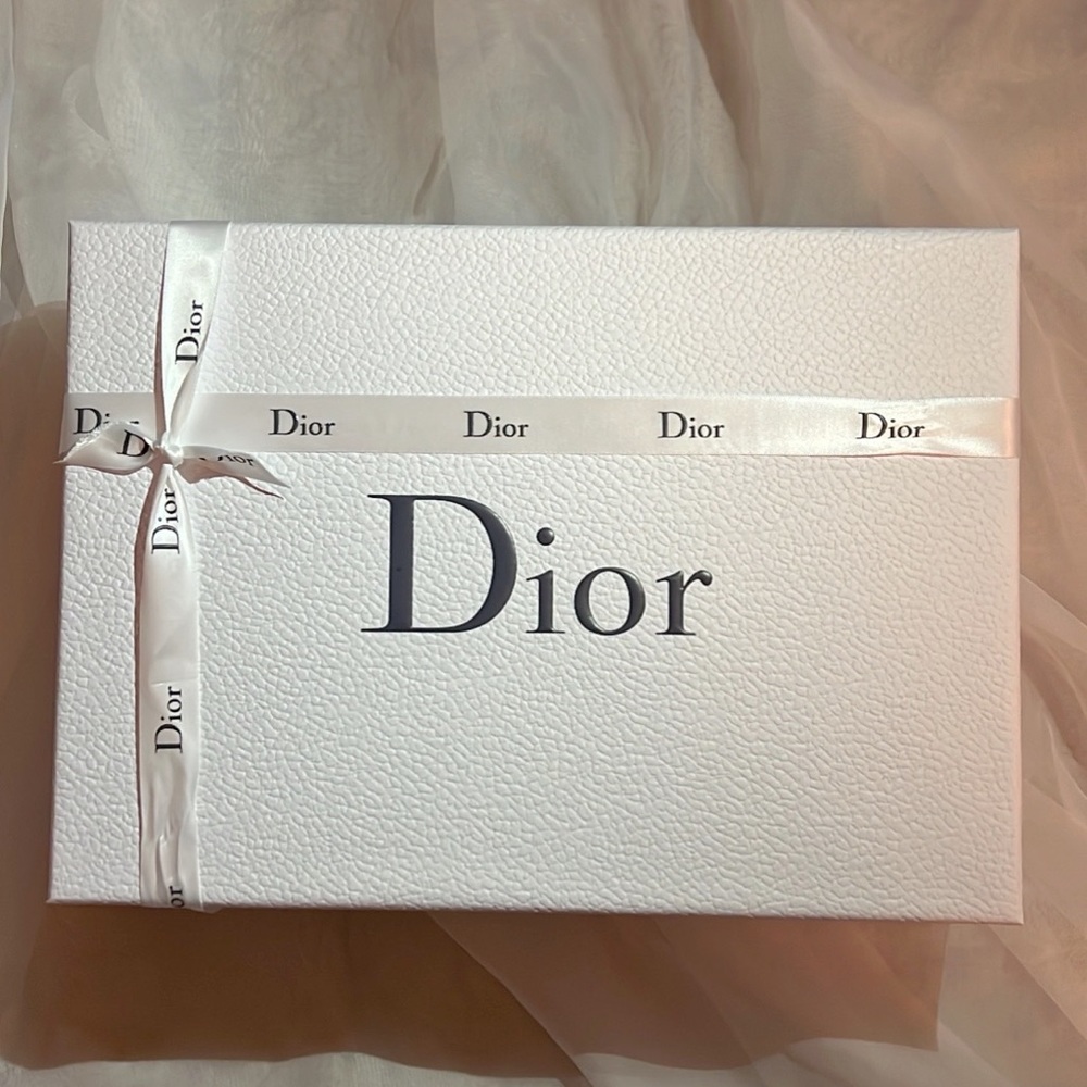 Dior Gift Box✨